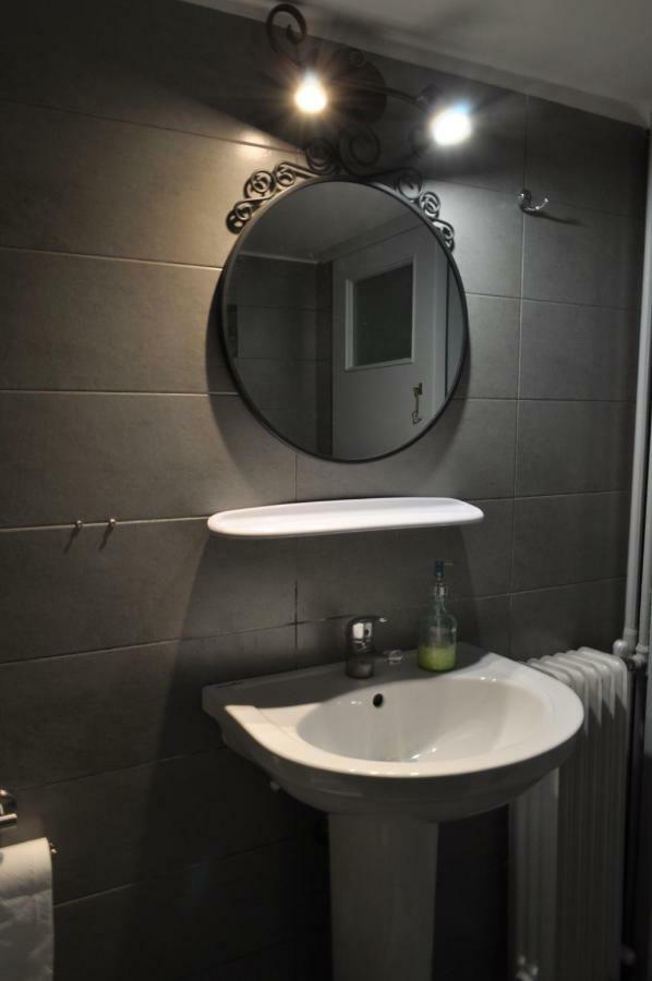 Awesome Home 3' From Metro Athen Eksteriør bilde